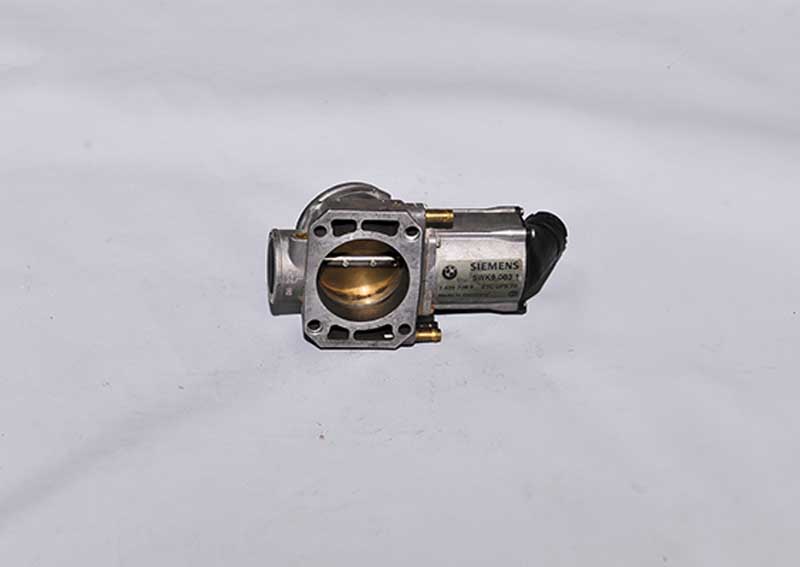 BMW 2 SERİSİ ÇIKMA YEDEK PARÇA BMW ÇIKMA YEDEK PARÇA 7.50 GAZ KELEBEĞİ